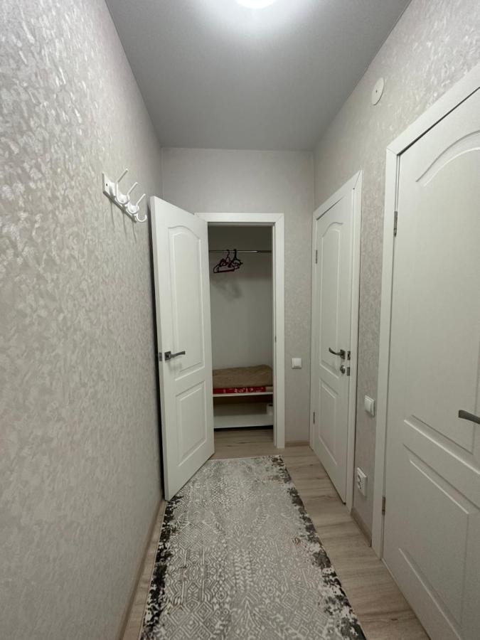 1 Комнатная Драмтеатр 1Bedroom Apartment Ust-Kamenogorsk Luaran gambar