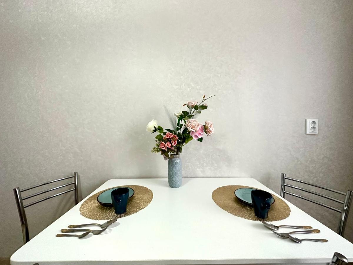 1 Комнатная Драмтеатр 1Bedroom Apartment Ust-Kamenogorsk Luaran gambar